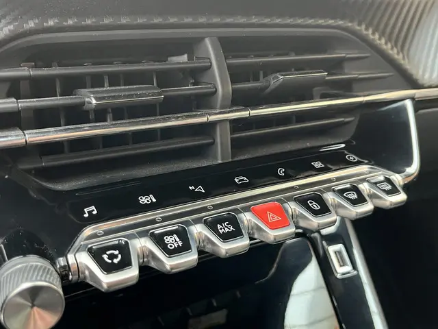 Peugeot e-2008 EV GT 50 kWh 2021 Elektrisch 17