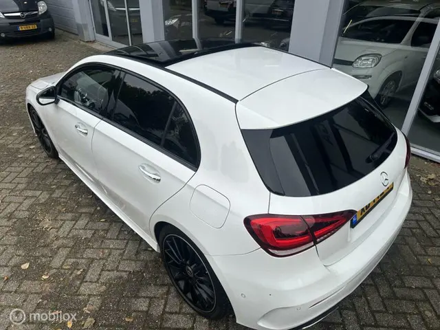 Mercedes-Benz A-Klasse 200 Launch Ed Pr.+ 2018 Benzine 14
