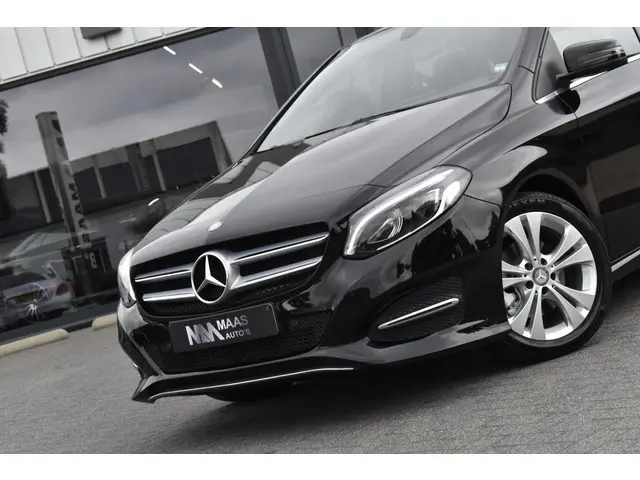 Mercedes-Benz B-Klasse 200 Urban 2016 Benzine 2