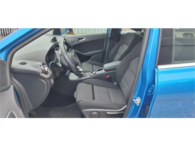 Mercedes-Benz B-Klasse 180 Ambition 2016 Benzine 12