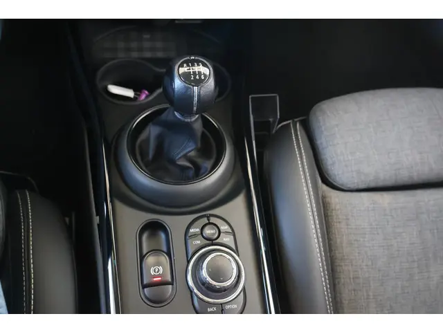 MINI Clubman One 2022 Benzine 12