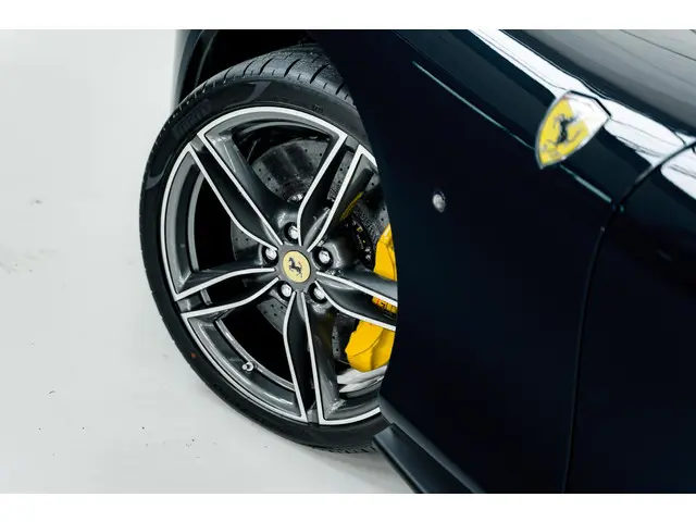 Ferrari Roma Spider 3.9 V8 2026 Benzine 22