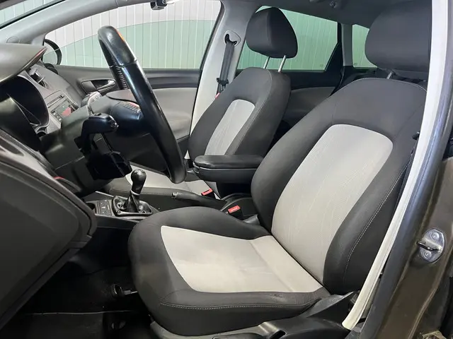 SEAT Ibiza ST aparte kleur. 1.2 TSI Style 2013 Benzine 6