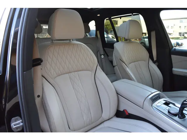 BMW X5 xDrive40i M-Sport High Executive 2018 Benzine 27