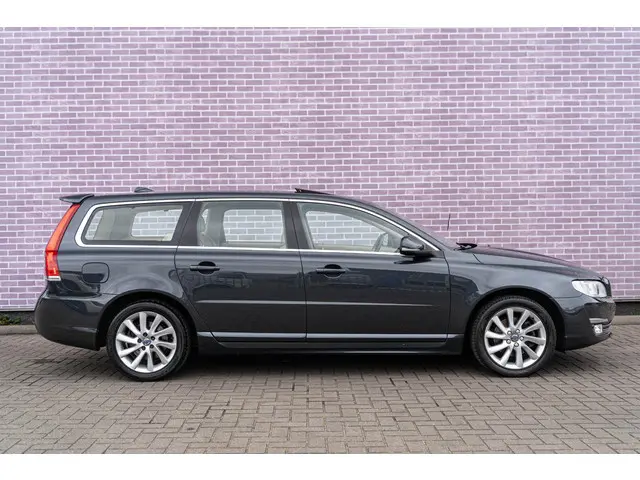 Volvo V70 2.0 T4 Inscription Edition 2015 Benzine 6