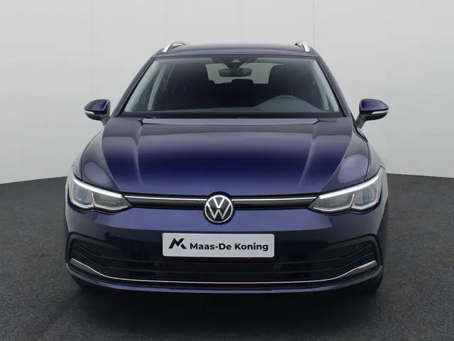 Volkswagen Golf Variant 1.0TSI/110PK Move 2024 Benzine 30