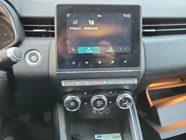 Renault Clio 1.0 TCe Intens 2021 Benzine 14