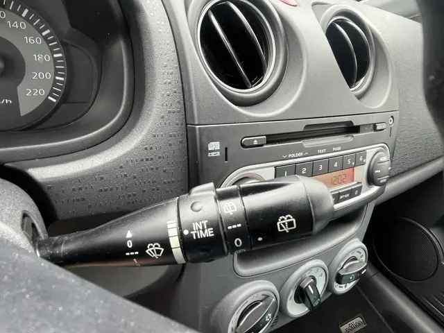 Mitsubishi Colt 1.1 Edition One 2012 Benzine 14
