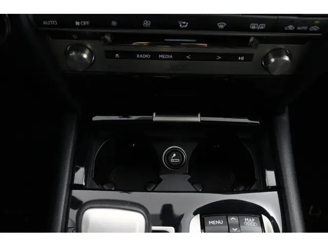 Lexus LS 600h F Sport Line 2013 Hybride Benzine 51