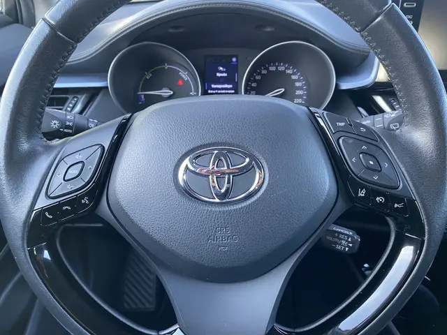 Toyota C-HR 1.8 Hybrid Dynamic 2021 Hybride Benzine 19