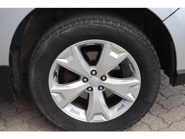 Subaru Forester 2.0 Executive 2013 Benzine 15