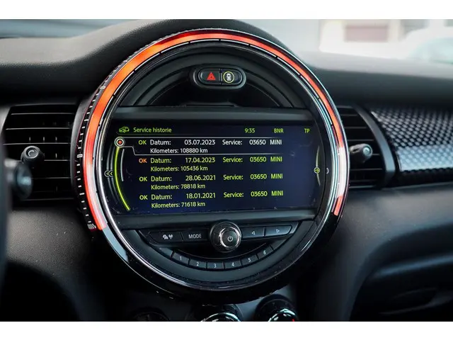MINI Cooper Mini 2.0 John Works 2015 Benzine 44