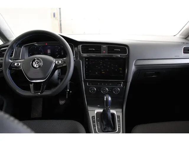 Volkswagen e-Golf e-Golf 2019 Elektrisch 5