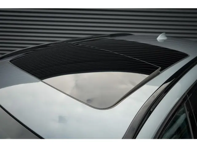 BMW 5 Serie Touring 530i High Executive 2021 Benzine 25