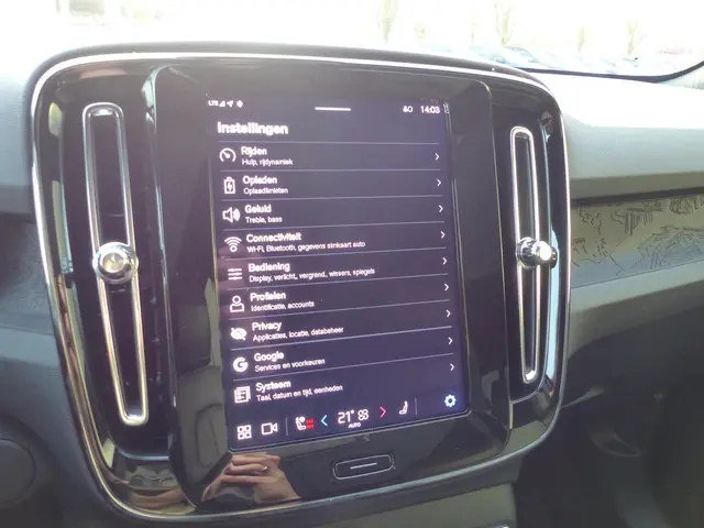 Volvo EC40 Extended Range Plus 82 kWh 2025 Elektrisch 19