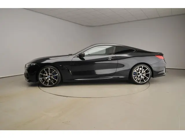 BMW 8 Serie M850i xDrive 2020 Benzine 2