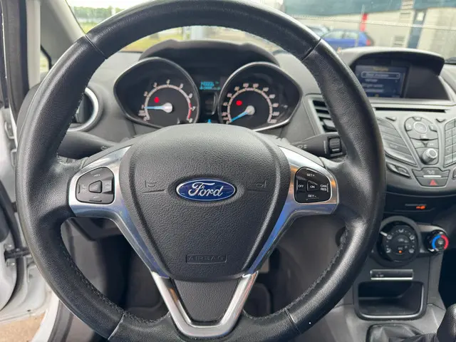 Ford Fiesta 1.0 Style 2016 Benzine 19