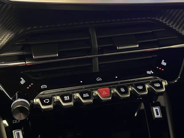 Peugeot 2008 1.2 PureTech 130 Allure 2024 Benzine 18