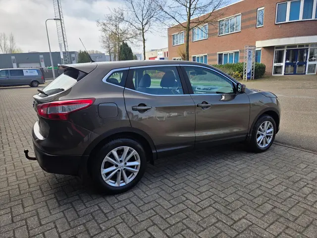 Nissan QASHQAI 1.2 Connect Edition 2015 Benzine 8