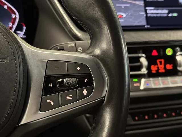 BMW 1 Serie 118i Business Sport Line 2021 Benzine 26