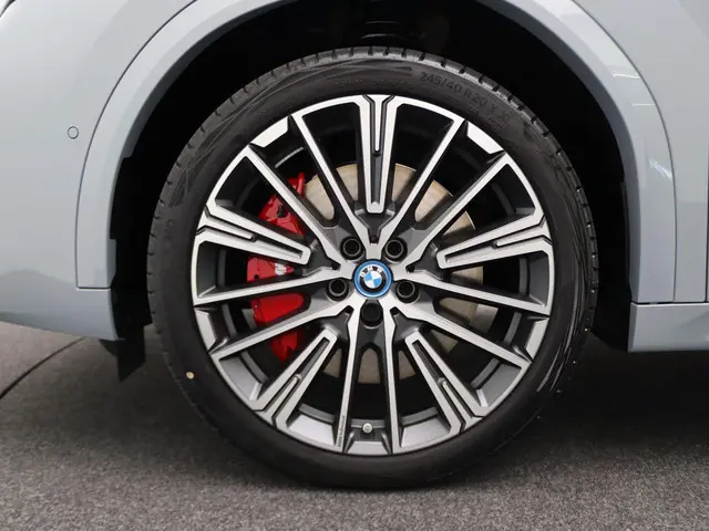 BMW iX2 eDrive20 2025 Elektrisch 6