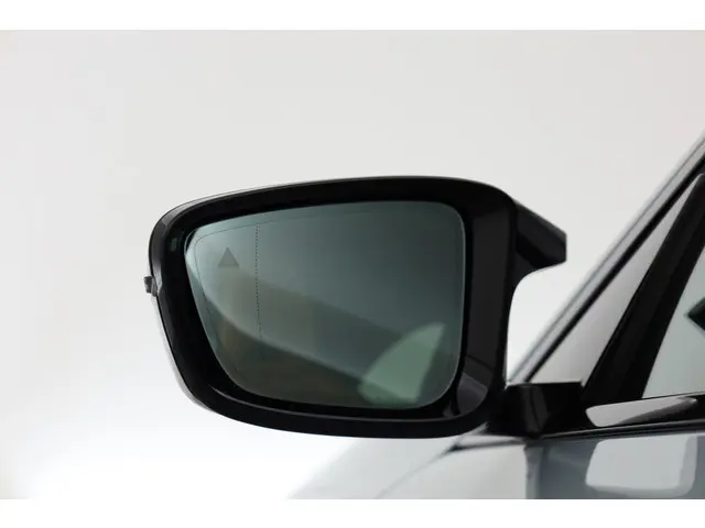 BMW 2 Serie Coupé M240i xDrive 375pk 2023 Benzine 32