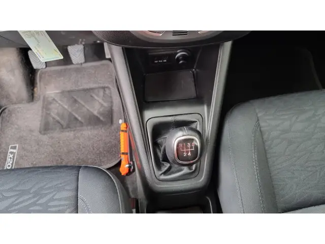 Hyundai ix20 1.4i i-Magine 2014 Benzine 25