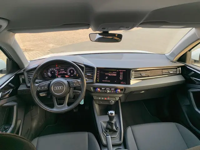 Audi A1 Sportback 25 TFSI Pro Line 2019 Benzine 13