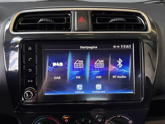 Mitsubishi Space Star 1.2 Intense 2022 Benzine 13