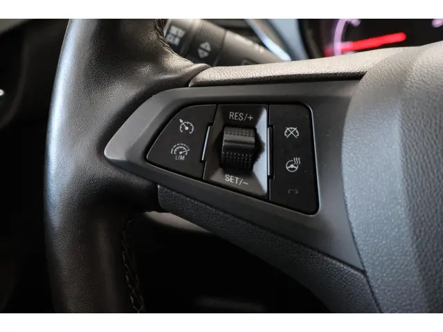 Opel KARL 1.0 Rocks 2018 Benzine 9