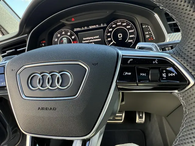 Audi RS6 A6 Avant TFSI quattro performance 2024 Benzine 21