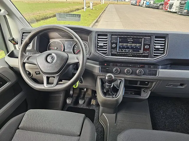 Volkswagen Crafter 35 2.0 2020 Diesel 8