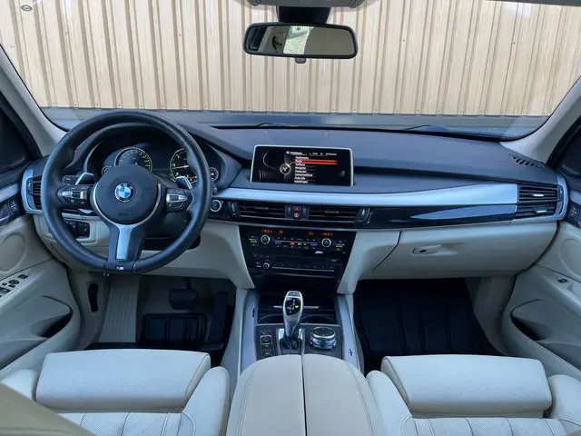 BMW X5 xDrive30d High Executive 2015 Diesel 7