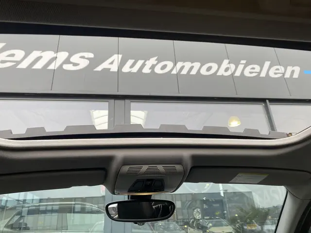 BMW 1 Serie 118i High Executive 2012 Benzine 16