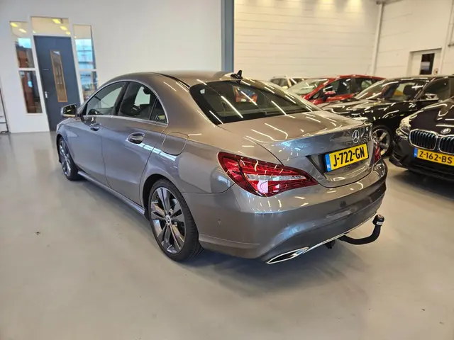 Mercedes-Benz CLA 180 Prestige 2019 Benzine 3