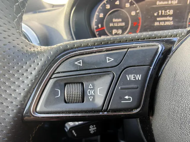 Audi Q2 35 TFSI S Edition 2021 Benzine 10