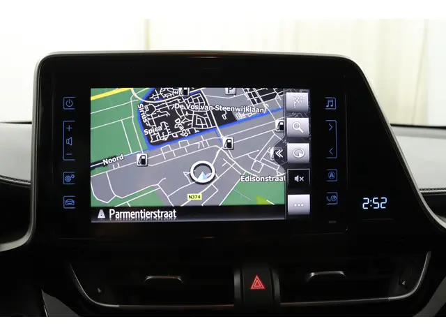 Toyota C-HR 1.8 Hybrid Active 2019 Hybride Benzine 33