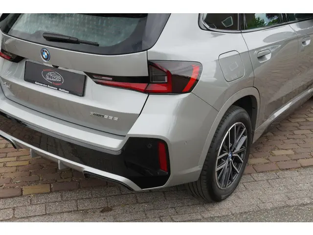 BMW X1 xDrive25e 2024 Hybride Benzine 23