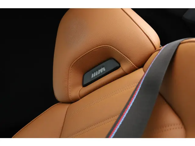 BMW 2 Serie Coupé M240i xDrive 375pk 2023 Benzine 6