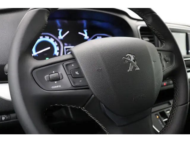 Peugeot e-Expert EV L3 75 kWh 2023 Elektrisch 26