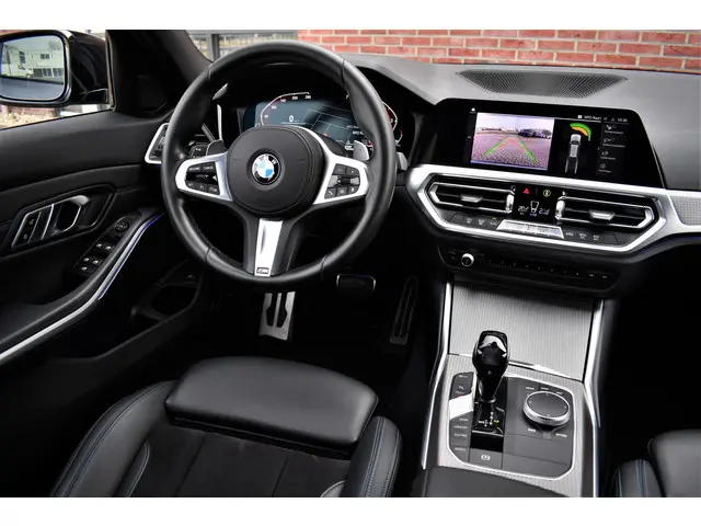 BMW 3 Serie Touring 320i M-Sport 2020 Benzine 3