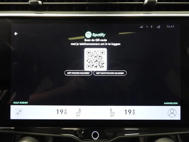 Lynk & Co 01 1.5 PHEV BlackLine 2023 Hybride Benzine 13
