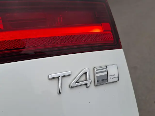 Volvo V90 2.0 T4 Inscription 2020 Benzine 24