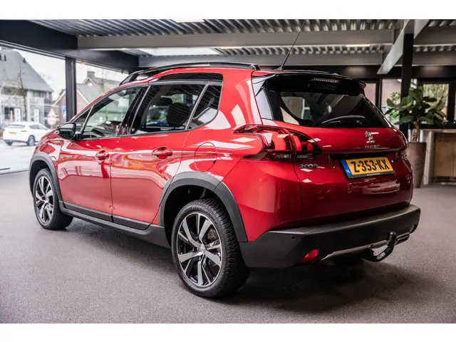 Peugeot 2008 1.2 PureTech GT-line 2018 Benzine 4