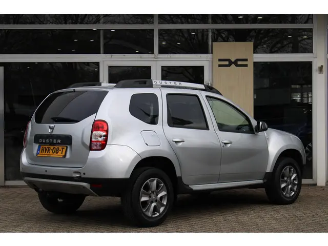 Dacia Duster 1.2 TCe 4x2 Blackshadow 2017 Benzine 2