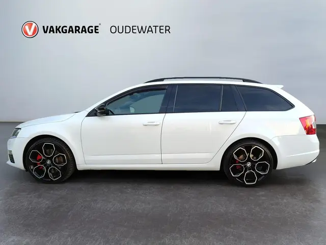 Škoda Octavia Combi 2.0 TSI RS + * Leder * Carplay * 2014 Benzine 8