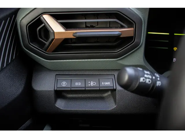 Dacia Duster extreme hybrid 140 2024 Hybride Benzine 30