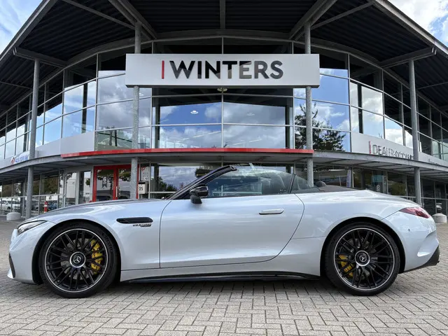 Mercedes-Benz SL Roadster AMG 63 4MATIC+ 2022 Benzine 4