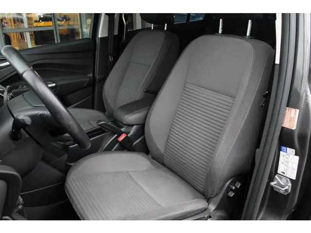 Ford Grand C-Max 1.0 Titanium 7p. 2017 Benzine 21