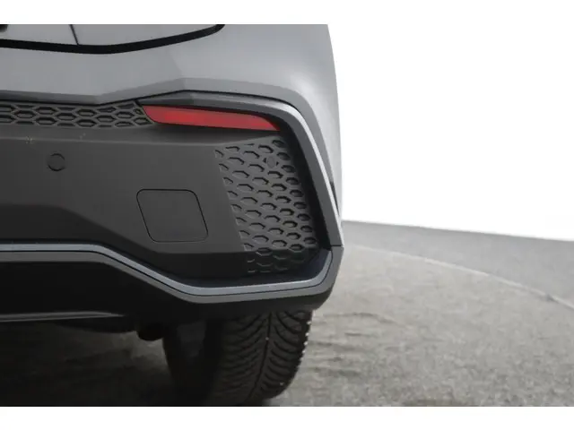 Toyota C-HR 1.8 Hybrid 140 Dynamic 2024 Hybride Benzine 40